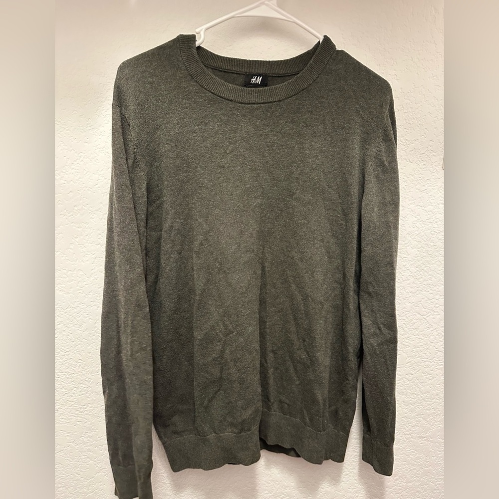 Dark green men sweater